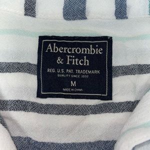 Abercrombie and Fitch Cropped Linen Shirt